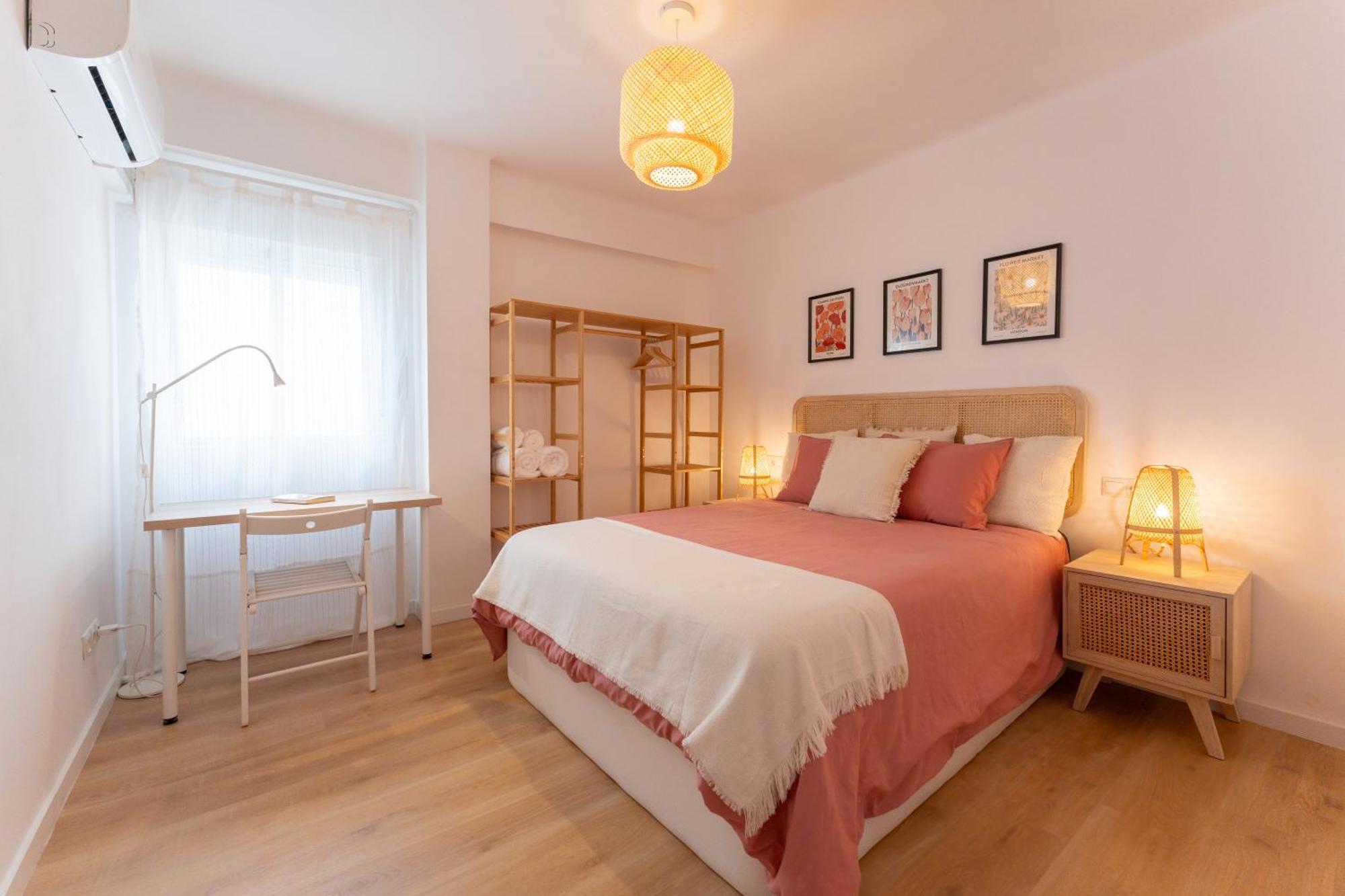 Malaga Lux Oasis - Modern 3Br, Fast Wifi, Smarttv Appartement Buitenkant foto