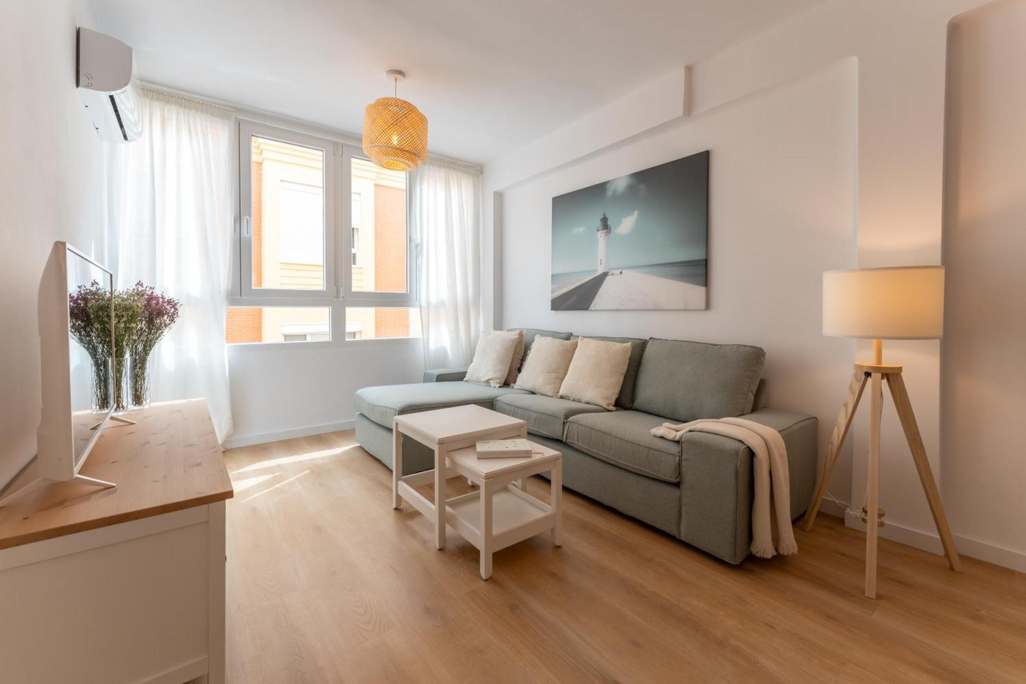 Malaga Lux Oasis - Modern 3Br, Fast Wifi, Smarttv Appartement Buitenkant foto