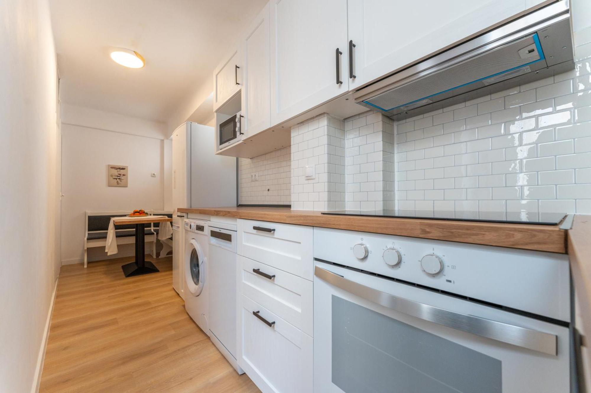 Malaga Lux Oasis - Modern 3Br, Fast Wifi, Smarttv Appartement Buitenkant foto
